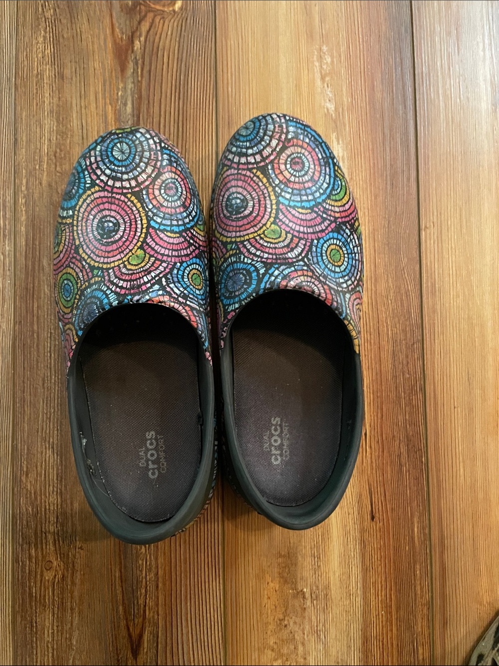 CROCS Women’s Multicolor Circular Pattern Clogs - Black Trim